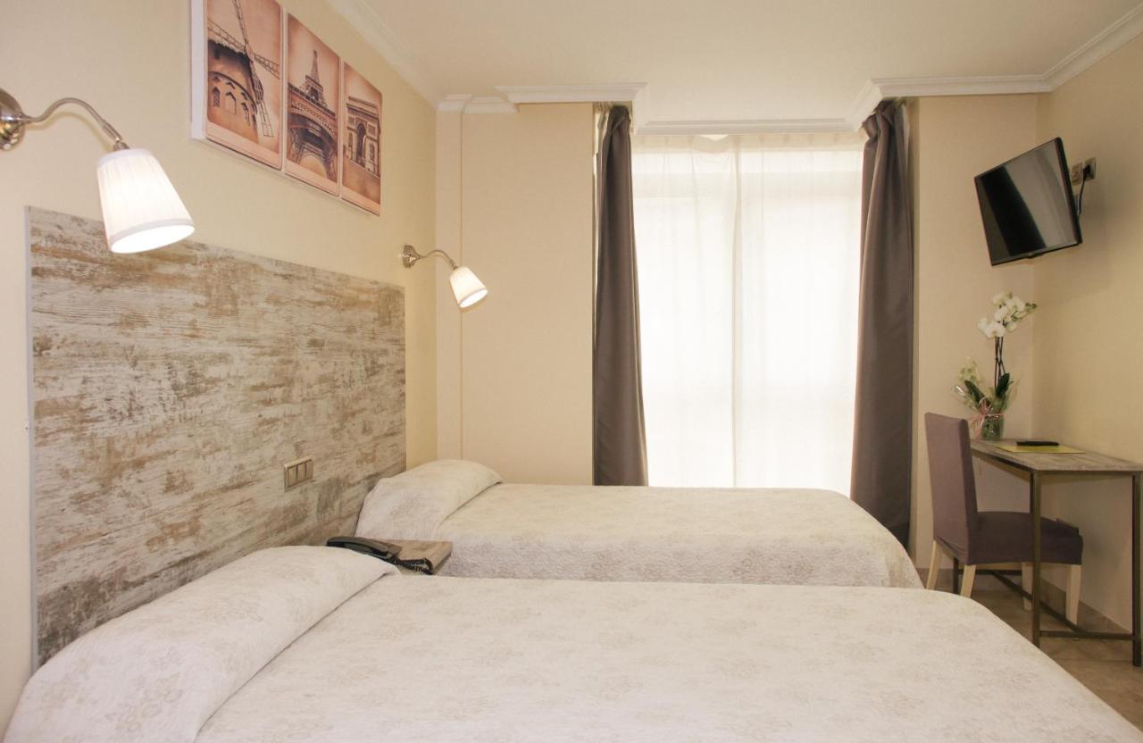 Caballero Errante Madrid Exterior photo