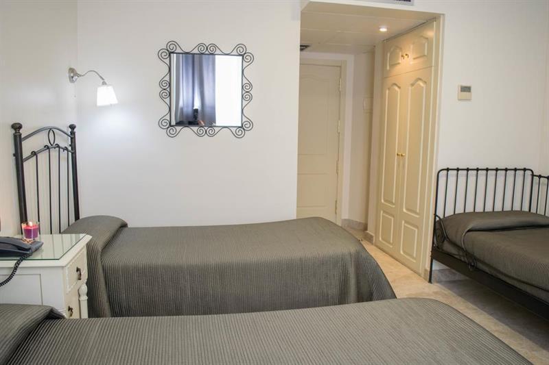 Caballero Errante Madrid Exterior photo